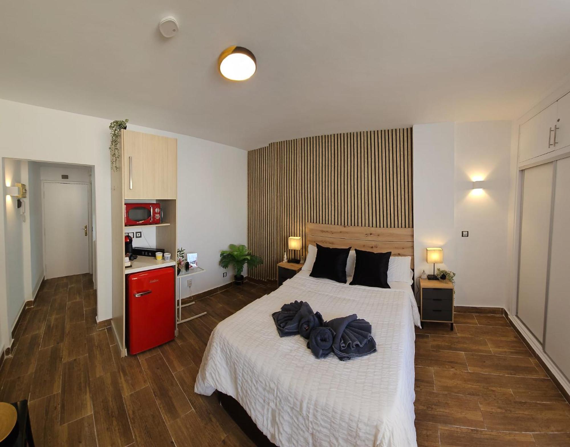 Namaste Modern Elegance City Center Apartment By Namaste Elite Torremolinos Ngoại thất bức ảnh